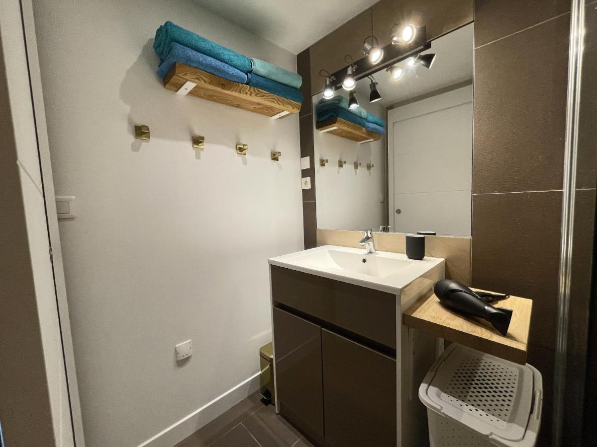 Unique! Jacuzzi Prive 35°C + Cinema Villa Entiere Meyzieu ภายนอก รูปภาพ